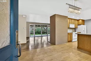 1920 NE 127th Ave, Portland, OR 97230 - Photo 3