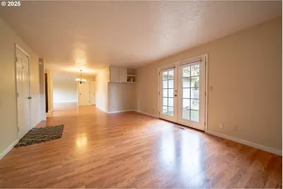 4555 Swallow Ct NE, Salem, OR 97301 - Photo 13