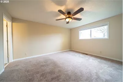 4555 Swallow Ct NE, Salem, OR 97301 - Photo 17