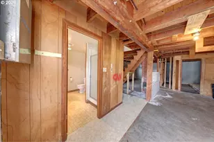 25780 Beach Dr, Rockaway Beach, OR 97136 - Photo 21