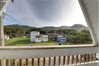 25780 Beach Dr, Rockaway Beach, OR 97136 - Photo 15