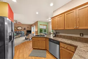 963 SW View Crest Dr, Dundee, OR 97115 - Photo 11