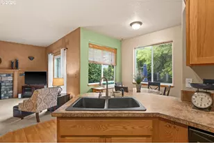 963 SW View Crest Dr, Dundee, OR 97115 - Photo 13