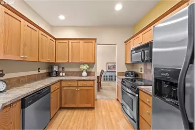 963 SW View Crest Dr, Dundee, OR 97115 - Photo 13