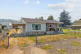 402 3rd St, Wallowa, OR 97885 - Photo 1
