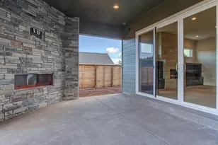 10216 NW Lee St, Portland, OR 97229 - Photo 7