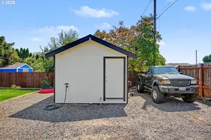 216 E Main St, Sublimity, OR 97385 - Photo 33