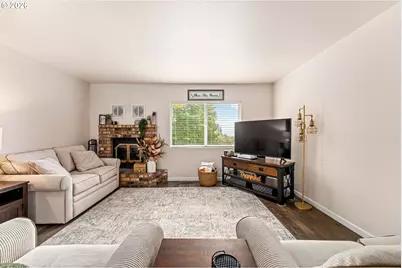 1093 NE Hillcrest Dr, Grants Pass, OR 97526 - Photo 7