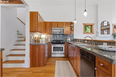 7043 SE Clinton St, Portland, OR 97206 - Photo 11