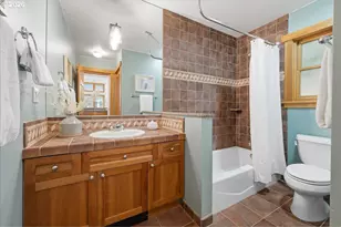 7043 SE Clinton St, Portland, OR 97206 - Photo 19
