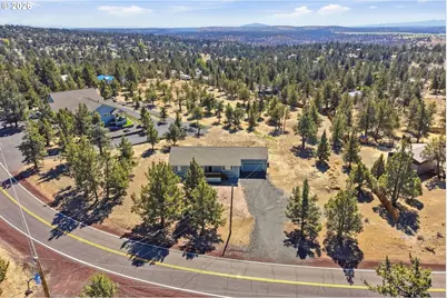 9550 SW Shad Rd, Terrebonne, OR 97760 - Photo 3