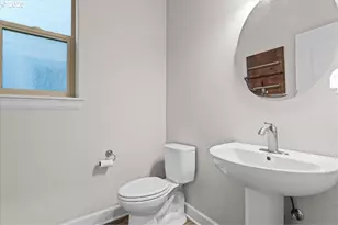 10911 SW Barber St, Wilsonville, OR 97070 - Photo 17