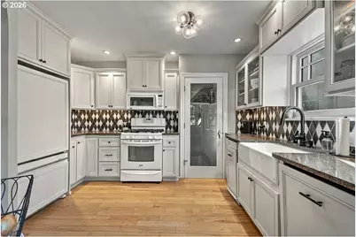 2612 SE 51st Ave, Portland, OR 97206 - Photo 11