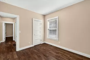 8028 SE Taylor St, Portland, OR 97215 - Photo 17