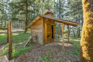 942 Osprey Dr, Umpqua, OR 97486 - Photo 19