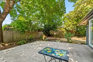805 Kelly Ln, Eugene, OR 97404 - Photo 33