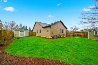 8117 Cox Ln, Gladstone, OR 97027 - Photo 33