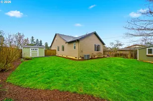 8117 Cox Ln, Gladstone, OR 97027 - Photo 33