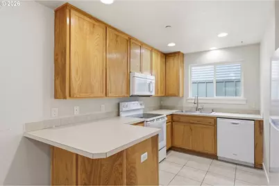 2640 Green Villa Ln, Eugene, OR 97404 - Photo 9