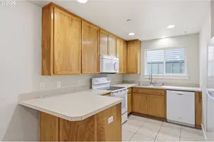 2640 Green Villa Ln, Eugene, OR 97404 - Photo 9