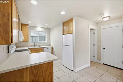 2640 Green Villa Ln, Eugene, OR 97404 - Photo 7