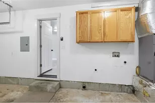 2640 Green Villa Ln, Eugene, OR 97404 - Photo 25