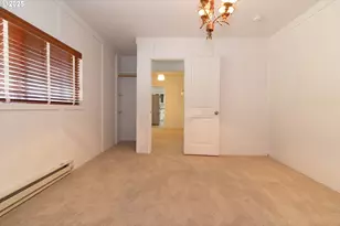 125 W 11th St, Florence, OR 97439 - Photo 29