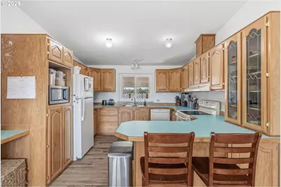 1216 W C Ave, La Center, WA 98629 - Photo 13