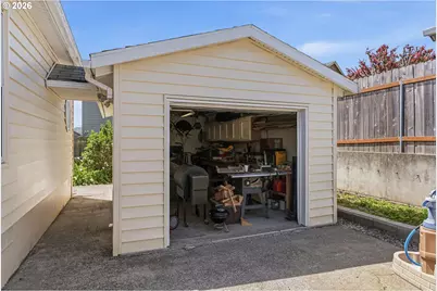 1216 W C Ave, La Center, WA 98629 - Photo 7