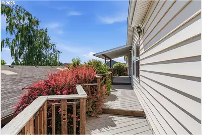 1216 W C Ave, La Center, WA 98629 - Photo 9