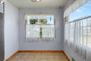 4724 Fir Dell Dr, Salem, OR 97302 - Photo 13