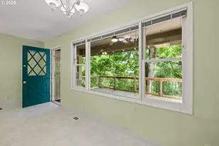 7530 SW Cherry Dr, Portland, OR 97223 - Photo 7
