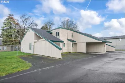 7886 SE Stephanie Ct, Milwaukie, OR 97222 - Photo 1