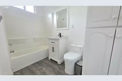 7807 SE Ogden St, Portland, OR 97206 - Photo 9