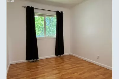 16800 SE Ivon St, Portland, OR 97236 - Photo 11
