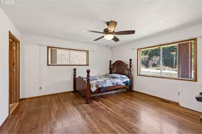 3656 Harlan Burntwoods Rd, Blodgett, OR 97326 - Photo 33