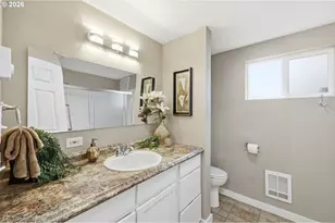 381 Marion Ln, Eugene, OR 97404 - Photo 15