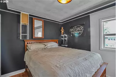 12030 NE Russell St, Portland, OR 97220 - Photo 17