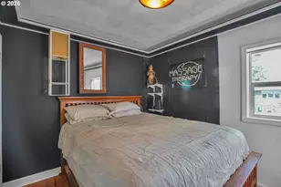 12030 NE Russell St, Portland, OR 97220 - Photo 17