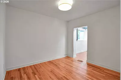 12030 NE Russell St, Portland, OR 97220 - Photo 9