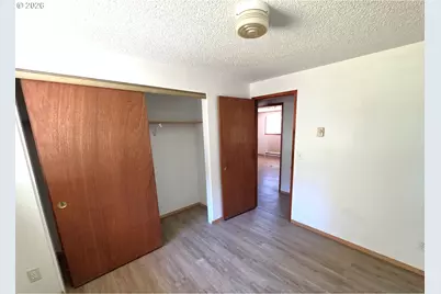 512 S Howard St, Newberg, OR 97132 - Photo 3