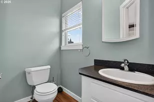 1404 May St, Hood River, OR 97031 - Photo 9