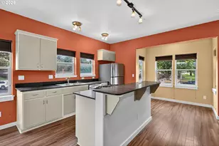 1404 May St, Hood River, OR 97031 - Photo 11