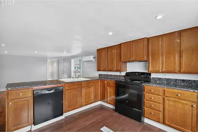 681 SW Concord Way, Beaverton, OR 97006 - Photo 15