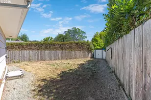 2157 Myrtle Ave, Coos Bay, OR 97420 - Photo 33