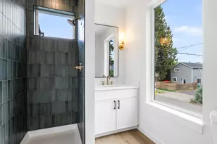6605 N Seneca St, Portland, OR 97203 - Photo 11
