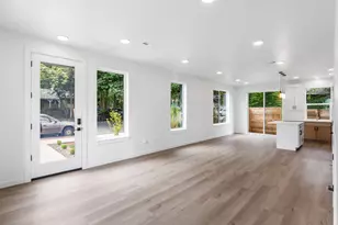 6605 N Seneca St, Portland, OR 97203 - Photo 3