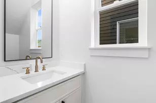 6605 N Seneca St, Portland, OR 97203 - Photo 9