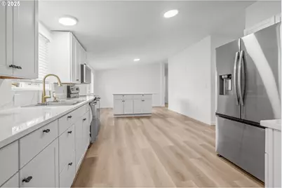 1190 27th Ave, Sweet Home, OR 97386 - Photo 9