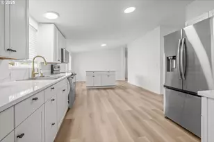 1190 27th Avenue, Sweet Home, OR 97386 - Photo 9